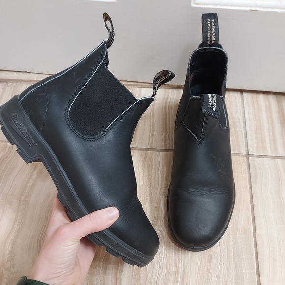 Blundstone Shoes - Blundstone Black Chelsea Boot